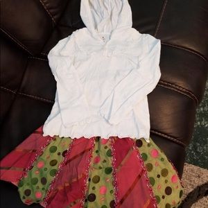 Lemon loves lime 4/5t skirt and old navy long sleeved ruffle hoodie 5t